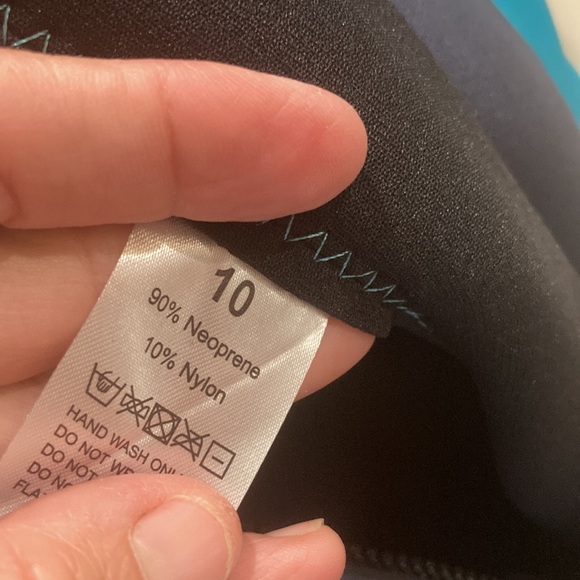 NWOT navy & turquoise neoprene child’s wetsuit size 10 zippered back - Picture 5 of 9